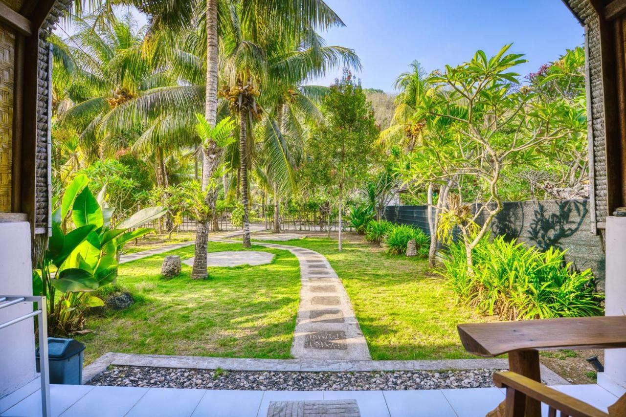Ananta Bungalow Toyapakeh Exterior foto