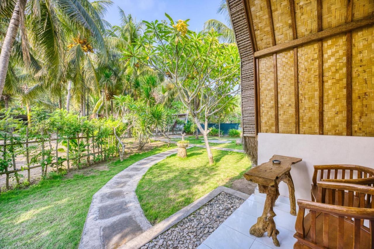 Ananta Bungalow Toyapakeh Exterior foto